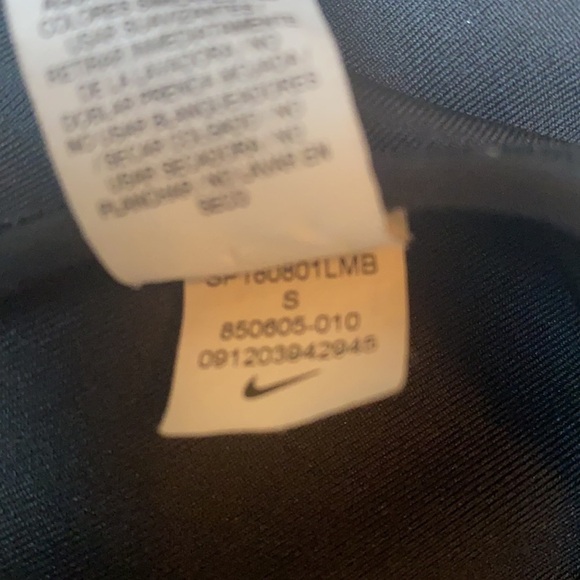 NIKE Women's Sports Bras Sportswear SZ S - Picture 7 of 8